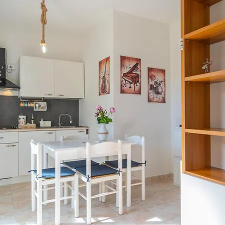 Apartament Brorent Fima Jazz A 100 Passi Dallaeroporto